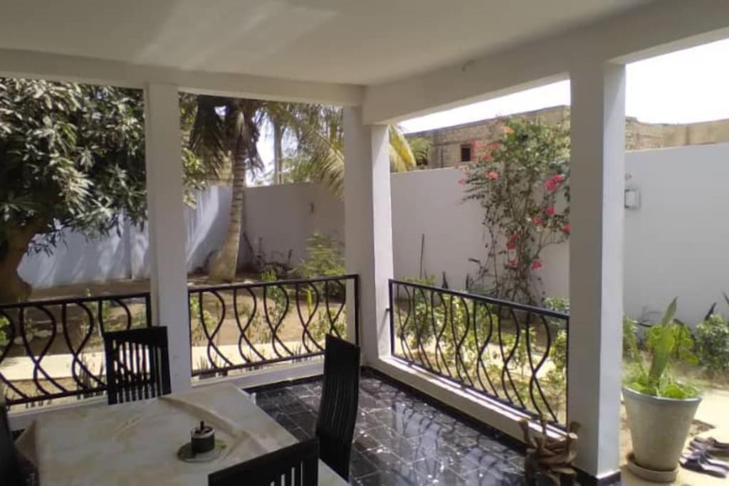 Belle Villa Proche Bord De Mer Ngaparou Екстериор снимка